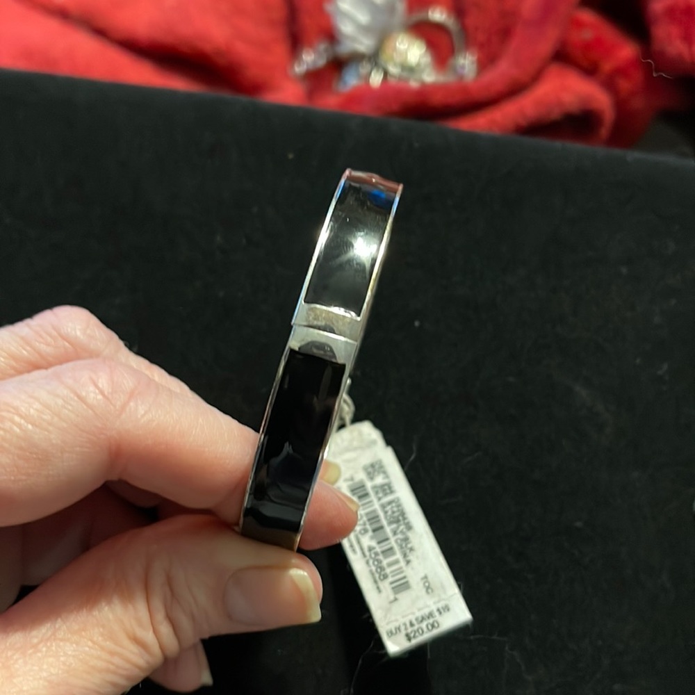 NWT Anna & Ava black hinged bracelet